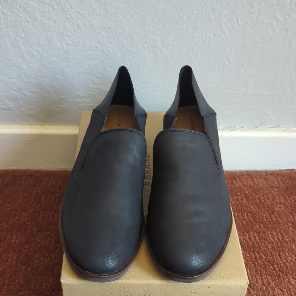 Lucky Brand Black Flats Timeless Elegance